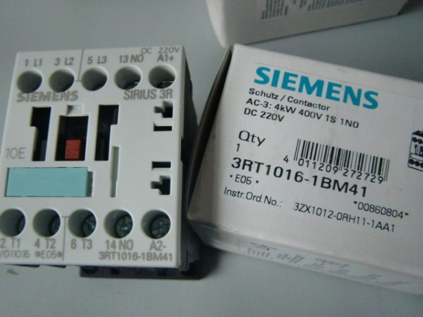 3RT1016-1BM41 Schütz 220VDC 3pol. 4kW + 1S